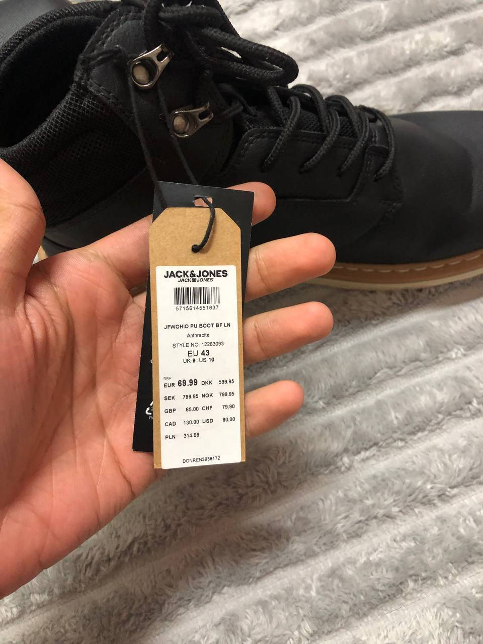 حذاء جلد لون اسود ماركة JACK & JONES غير مستخدم قياس 43 / 42 🔽 للاستفسار تواصل خاص


**إذا كنت صاحب هذا الإعلان وتريد حذفه لأي سبب، رجاءا أرسل رسالة إلى الدعم الفني**