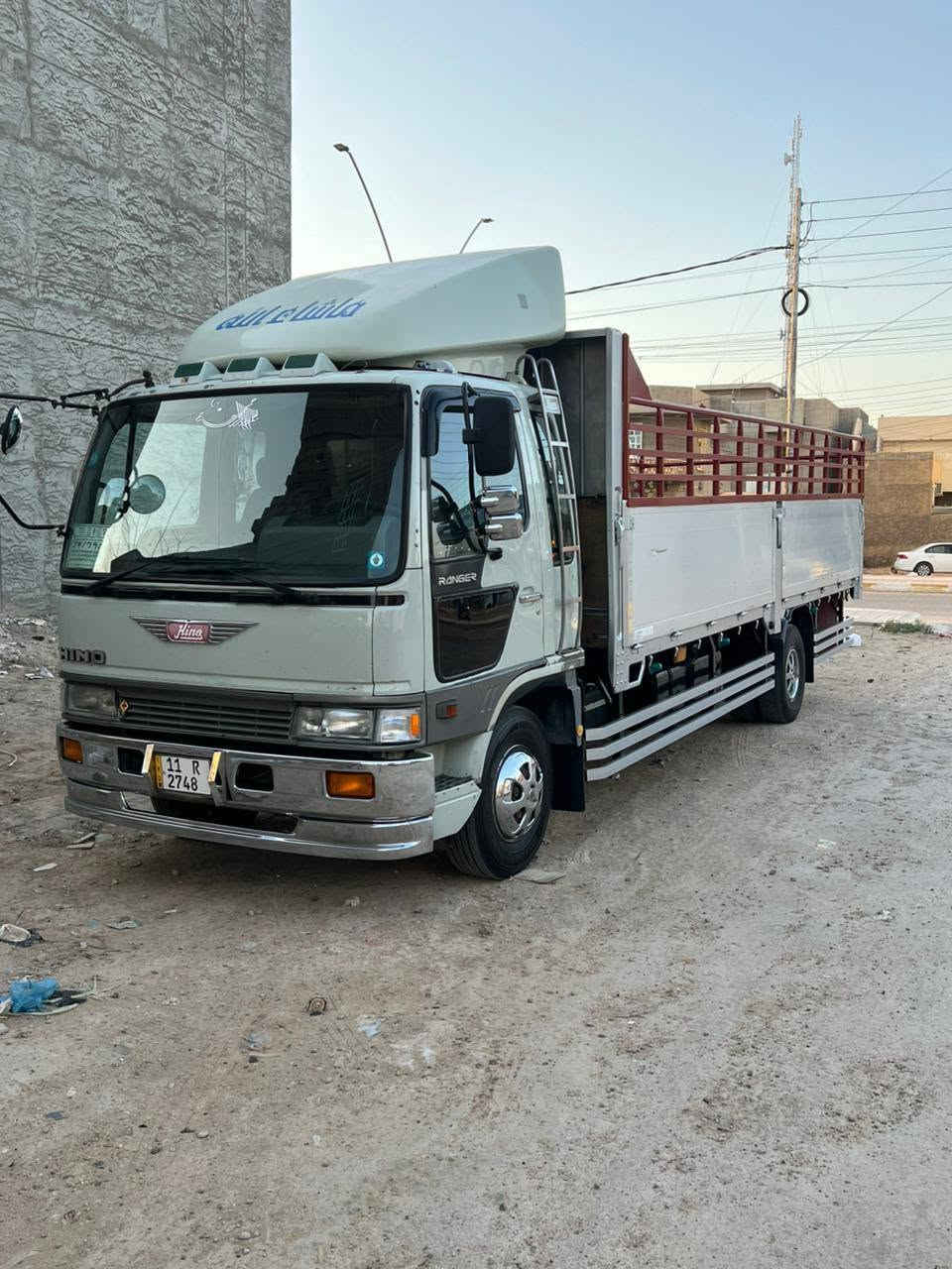 هينوو لبيع موديل ٩٣ رقم بغداد طول بدي سته وربع محرم سبعين عادي تبريد شقال السعر ٢٢٥ بيهه مجال *********** ابو مهند
