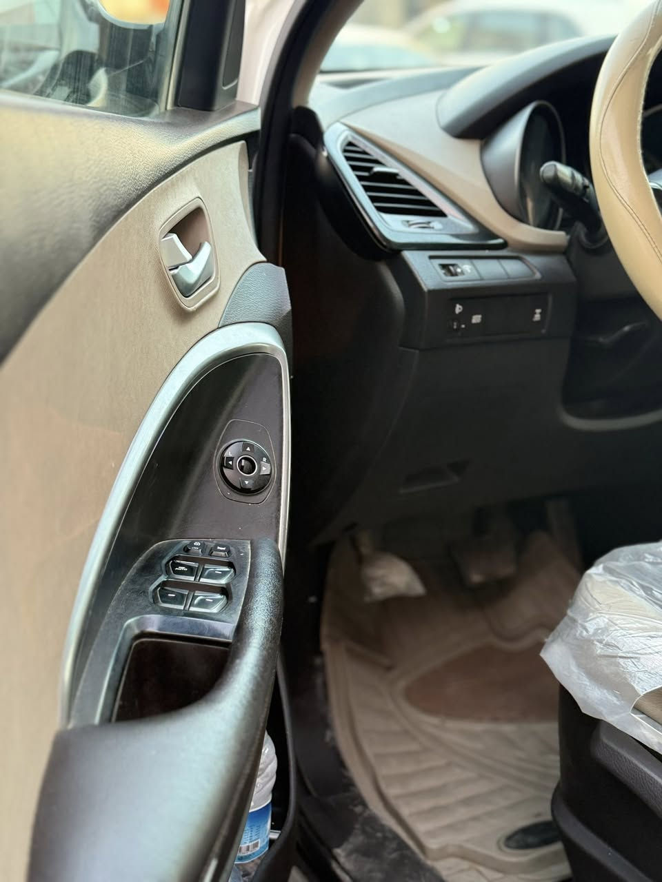 سنتافيا ٢٠١٣ خليجية كفالة عامة ٦ سلندر رقم بغداد انگليزي …..
السعر :١٧٠ $ 
المكان : النجف 
الهاتف : ***********
