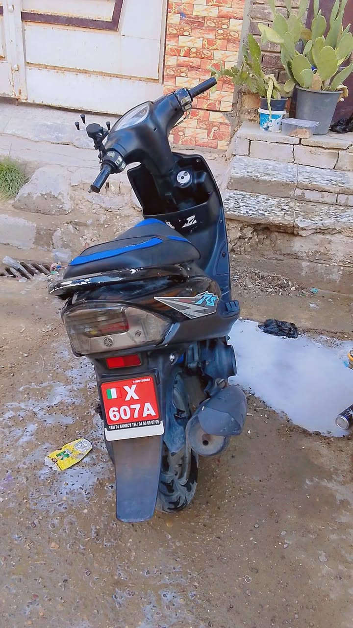 السلام عليكم دراجه ماكس للبيع دراجه نظيفه السعر مالتها 450 بيها مجال شيء بسيط هذا رقم التليفون ﴿***********﴾
