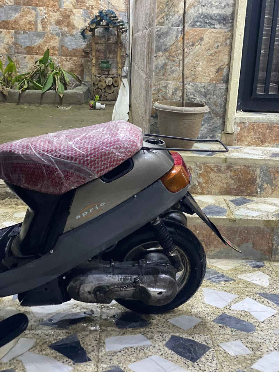 سلام عليكم اخوان ماطور بوتين للبيع كهربائية بس ربط تايرات جدد ووياله جدد ماطور مامعمر لافوك ولافوك ولاجوا بك لايتات جدد شرط معدل تحريكه فحص كدامك السعر ٢٢٥ وبي مجال شي قليل مكاني موصل جانب الايمن مشيرفه 
وهاي الارقام ***********/*********** 
🫂🫶👌
