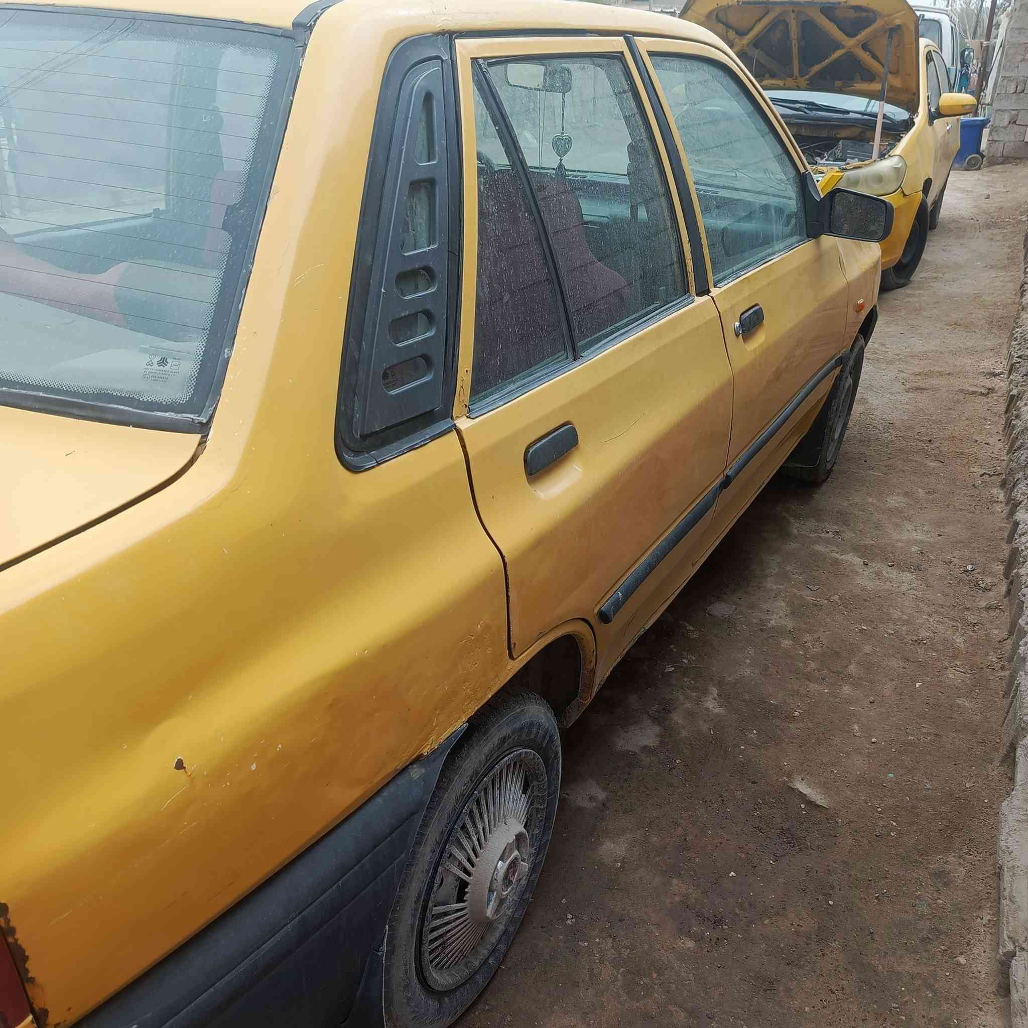 سلام عليكم سايبه موديل 2009 رقم نجف ألماني سياره شواصي كرتون بركيت كرتون بس اكو سبب كهربائي بيه طفح بنزين سعر 12وبيه مجال سياره تخبل كشرته ***********
