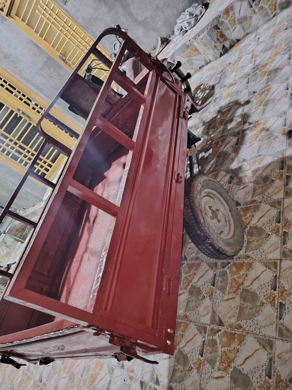 السلام عليكم ستوته للبيع دوات كفاله من لبوكه سعر 600 وبيها مجال رقم *********** البصره كرمه علي
