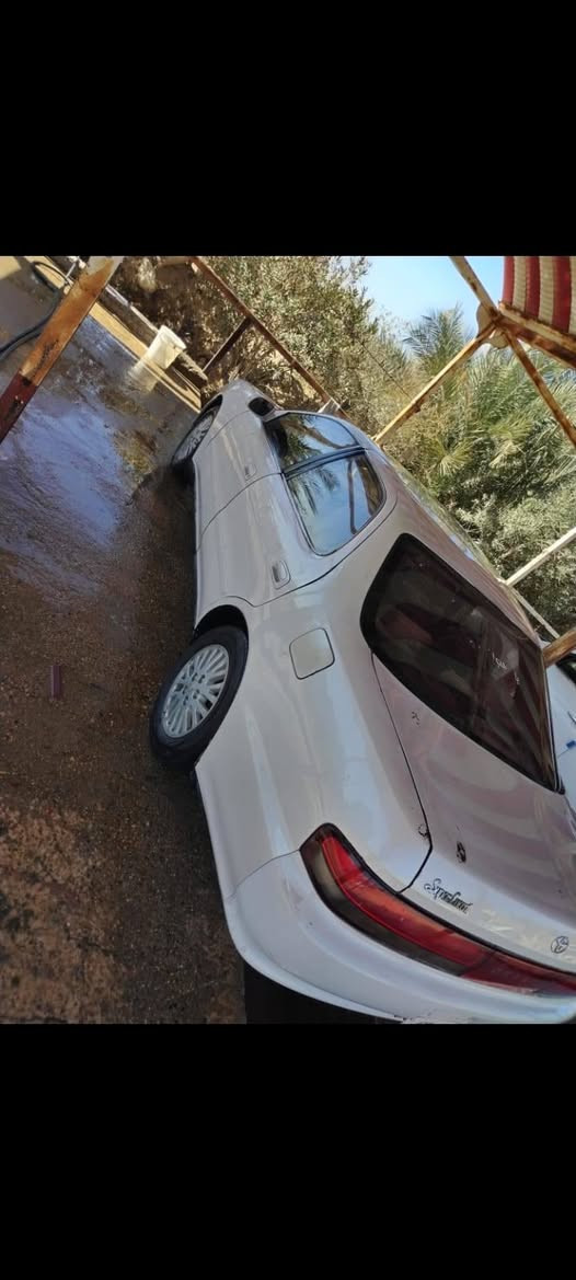 السلام عليكم كرستا 94 للبيع  
كفاله مكينه وحداديه وتبريد وگير السياره معايزه اي شي خير من الله رقمها كربلاء موجوده في محافظة الديوانيه قظاء المهناويه 
السعر 48 وبها مجال للشراي 
مكلف بالنشر رقم راعيها ***********
