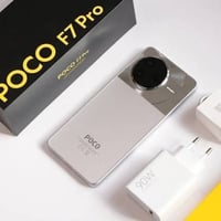 بوكوf7pro 512 مشحون 93 مره بطاريه 100 120فريم يشحن 90واط مواصفاته باقي...