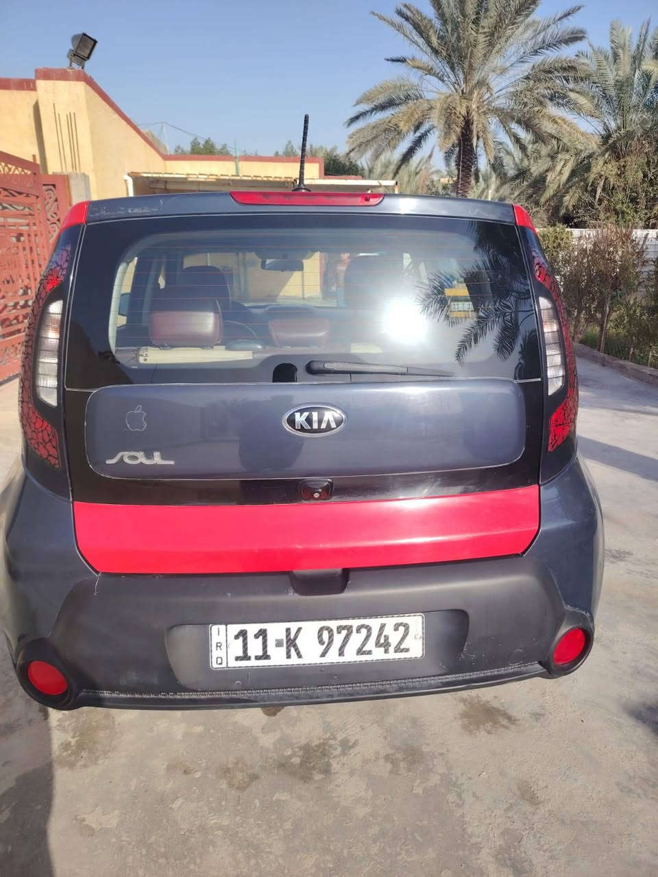 سلام عليكم للبيع كيا صول موديل 2016 مكينه 2000 السياره جاهزه مافيها نقص بيها ٤قطع بدون دواخل رقم بغداد بسمي مكاني بابل *********** السعر شده
