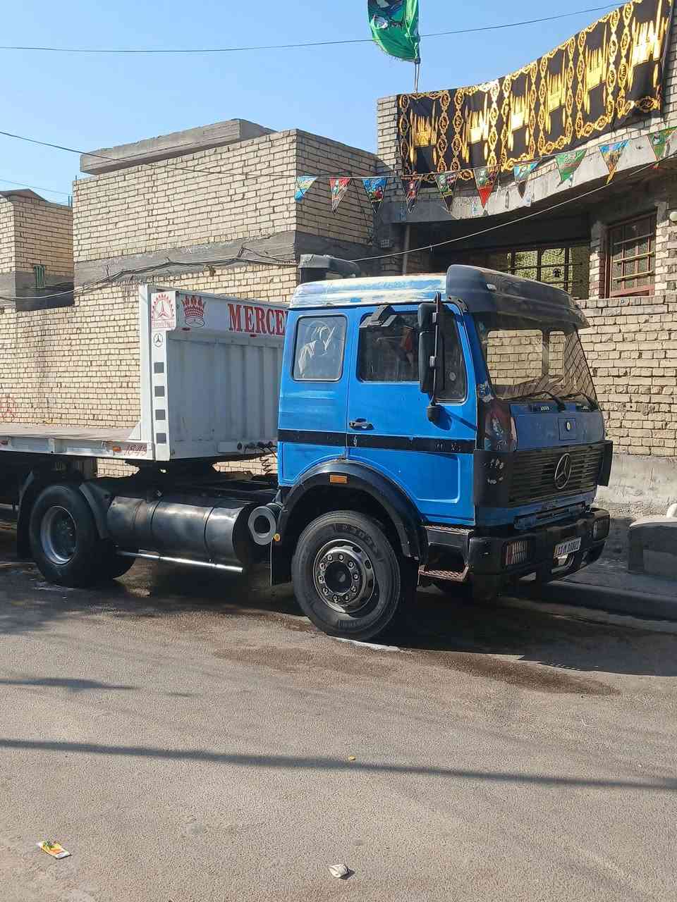 سلام عليكم للبيع البي ٨٨ محرك ٣٥ كير١٦٠ رقم بغداد انكليزي ٢٠٣١  ذات جوانب المكان بغداد السعر 155 وبيه مجال ***********
