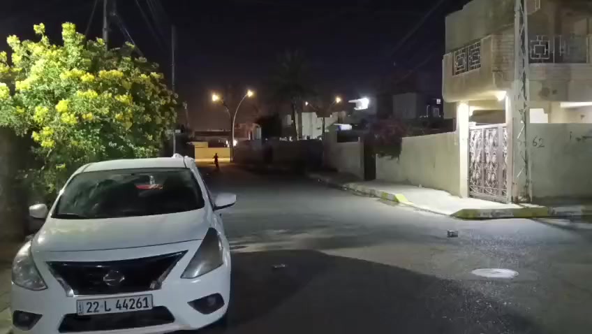 دار للبيع الرمادي شارع المعارض خلف صيدليه سمر
طابو ملك صرف المساحه 270 متر
ركن واجه 13 ونص
نزال 20 متر
شارع عرض 10
بناء 2023 حديث
طابقين طابق الأول بناء حجر مكون من غرفتين وصاله وهول واستقبال ومطبخ وخدمات كامله
طابق ثاني بناء طابوق احمر مكون من 4 غرف نوم صاله مطبخ حمامات
#الدار #باسمي تنازل مباشر 

للستفسار الاتصال
***********
***********
