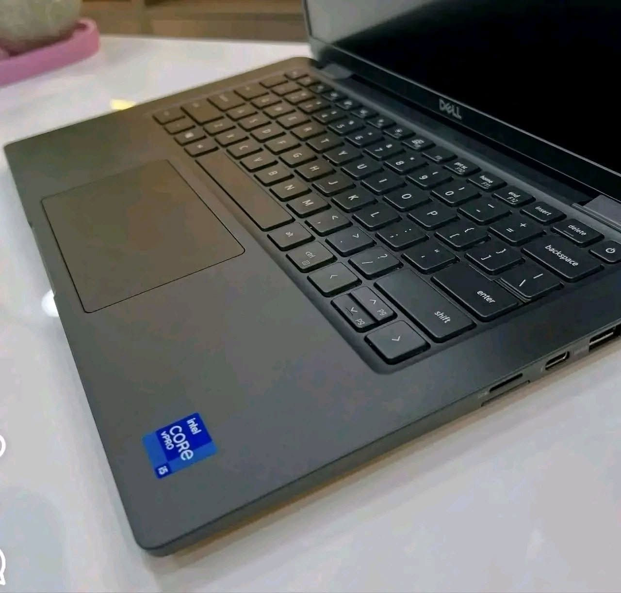 لابتوب Dell سوبر سلم الجيل 11 سوبر سلم فئة  G7 للبيع
المعالج core i5 الجيل 11 فئة G7
رام 8 كيكا DDR4
هارد 256 كيكا SSD
كرت الشاشه Intel Irix Xe حجم 4 كيكا
الشاشه حجم 14 انج ضد التوهج  دقة FHD
باتري ليثيوم 6 خلايا  شحن سريع 65 واط والباطرية ممتازة
كامره دقة hd تحتوي قفل فتح وغلق الكامره
 منفذ تايب سي و رام  وhdmi وسيم كرت وباقي المنافذ   الحاسبه كلش نضيفه وحلوه  
السعر 375 الف النجف, العراق


**إذا كنت صاحب هذا الإعلان وتريد حذفه لأي سبب، رجاءا أرسل رسالة إلى الدعم الفني**
