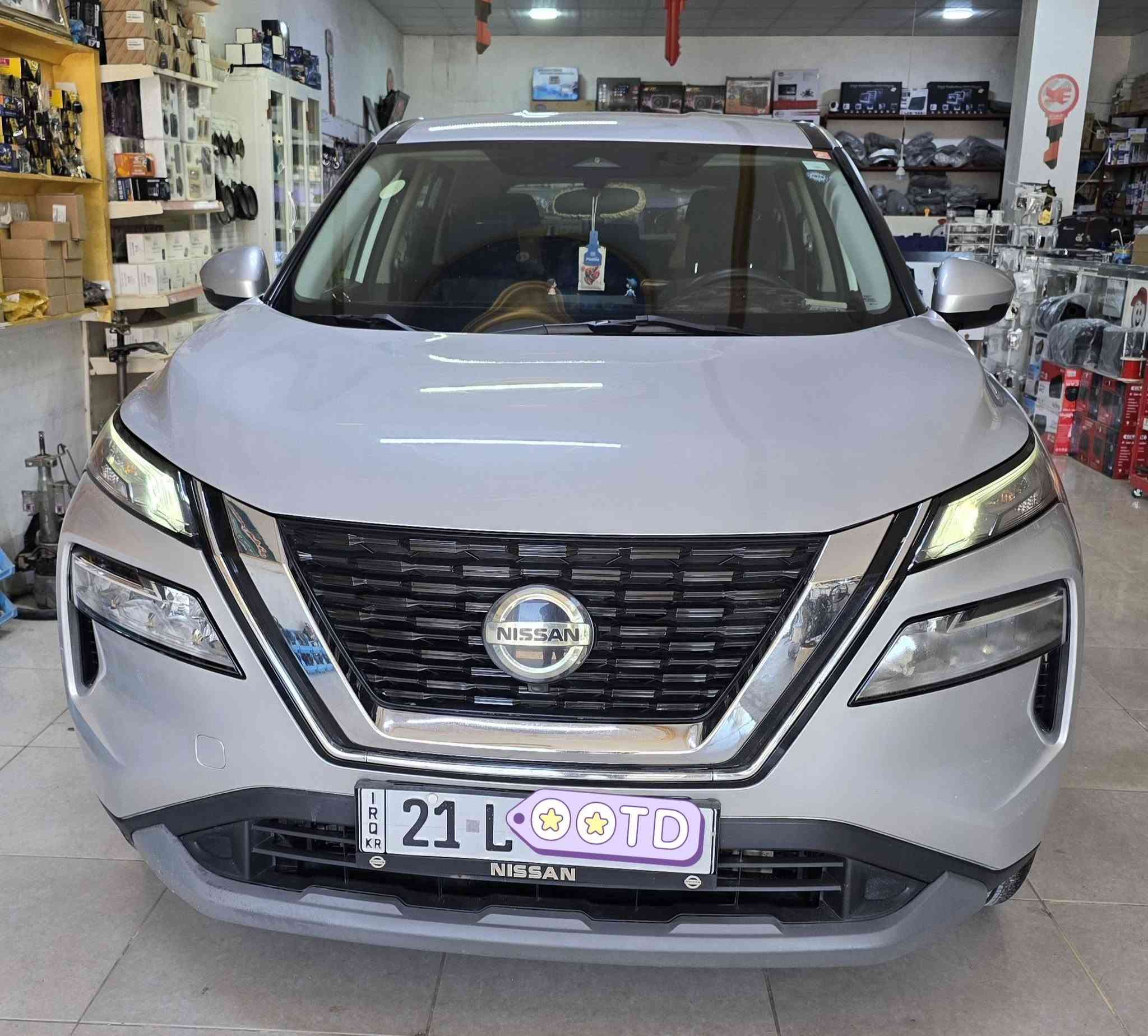 من رقصة الدمين العزيز
نيسان روج 2022 sv فول مواصفات عدم بانوراما سيارة باسمي تحويل غرامة باشرط سبغ شبر واحد سيارة مال بيت  اني جناي مكان السيارة محافضة سليمانية
 ۳ سلندر محرك 1:5 توربو

سعر $160 

*********** واتساب فايبر
