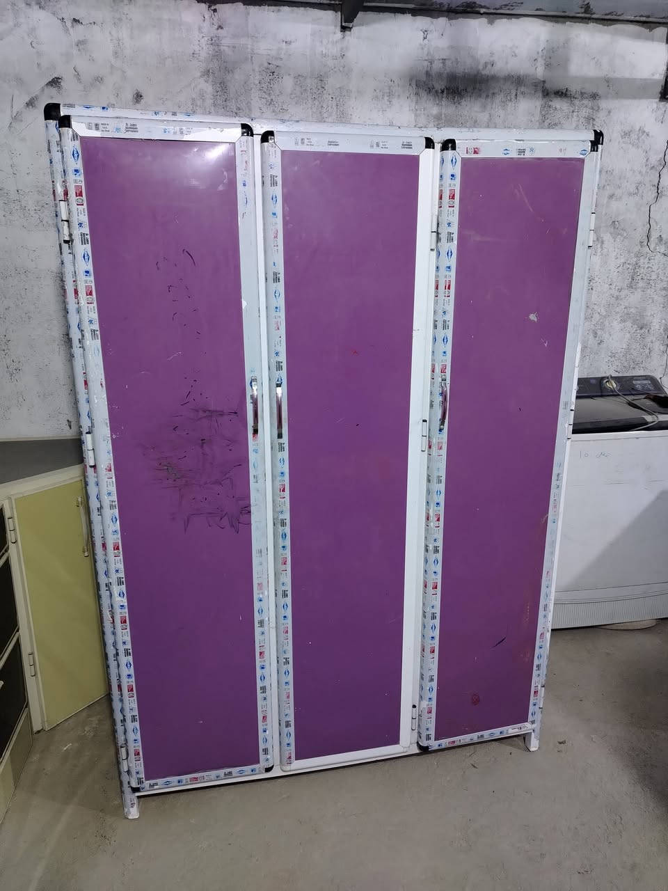 كلمن وسعره عنوان سماوه ام العصافير سايدين المجسر طريق المصلخ مجاور حسنيه ال زويد اكو توصيل سماوه والنواحي ***********
