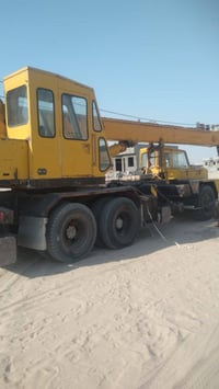 كرين ١٥ طن • موديل ١٩٧٩ • ام قصر