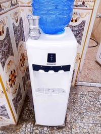براد نضيف بحاله ممتازه  شركة شونك   شغال 100% ممصلح ، حار وبارد  السعر...