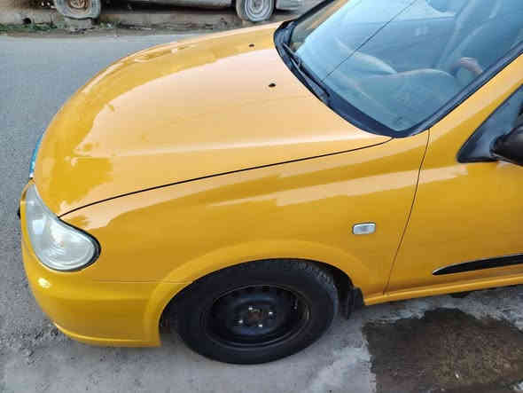 سلام عليكم سني 2011 رقم بغداد
انكليزي ب اسمي مصفره هيئه وغرامات 
كير اوتماتيك 

سنويه صالحه لغايه 2030 محرك قبق اسود.
تبريد شغال عليه ادامه من كلشي كير محرك جديد.. 
سياره احلى من صور
سعر 80وبيها مجال حك الجيه.
مكان السياره الرمادي.. 

رقم الهاتف ***********
