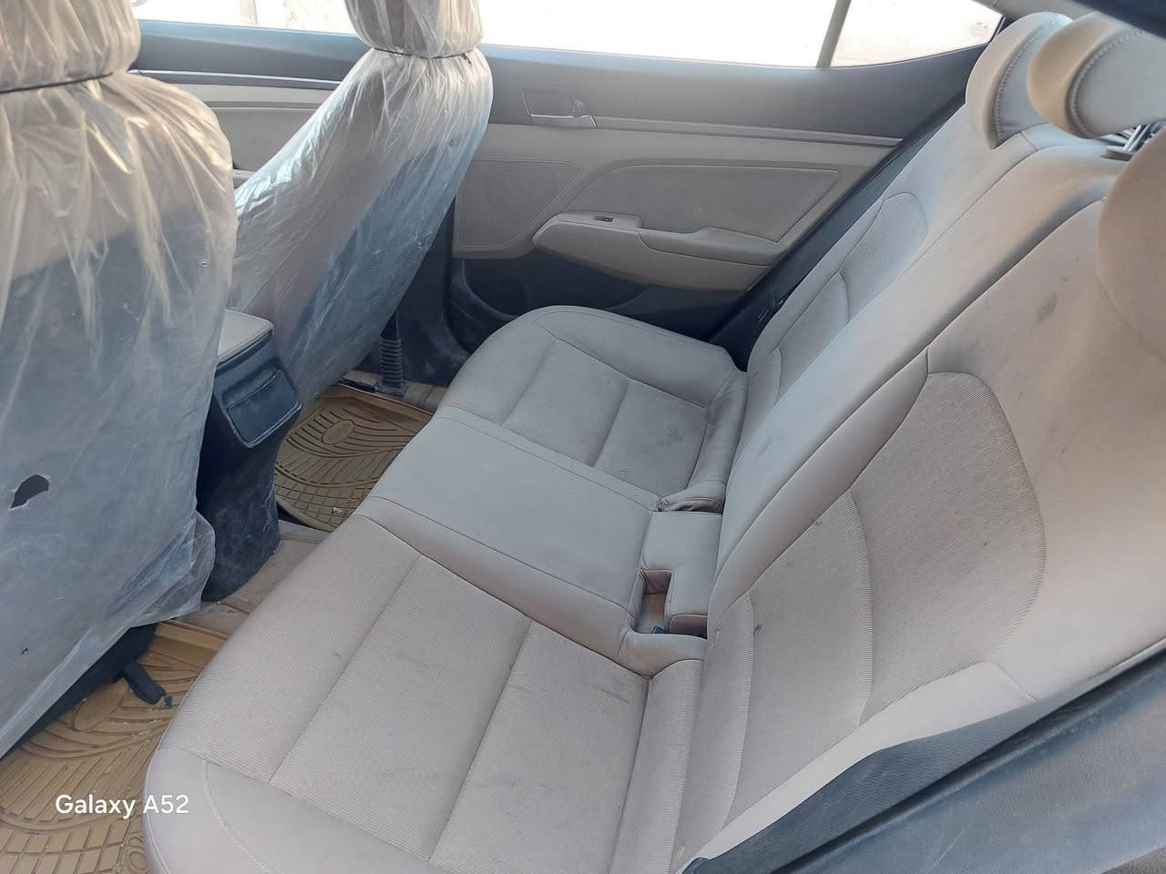 سلام عليكم إلنترا موديل ١٧فول موصفات عده الفتحه ماشيه ٥٠ حقيقي مكفوله من كلشي رقم بغداد بسمي تحويل مباشر ضبغ اثر جملق وشخط الباب سايق صبغت صفحه شرط رباكات سليمه مدينه الصدر ***********
