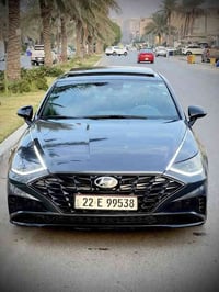 سوناتا 2022 للبيع  بدون ايرباك  1-بصمة ابواب لمس + تشغيل + صندوق +تشغي...