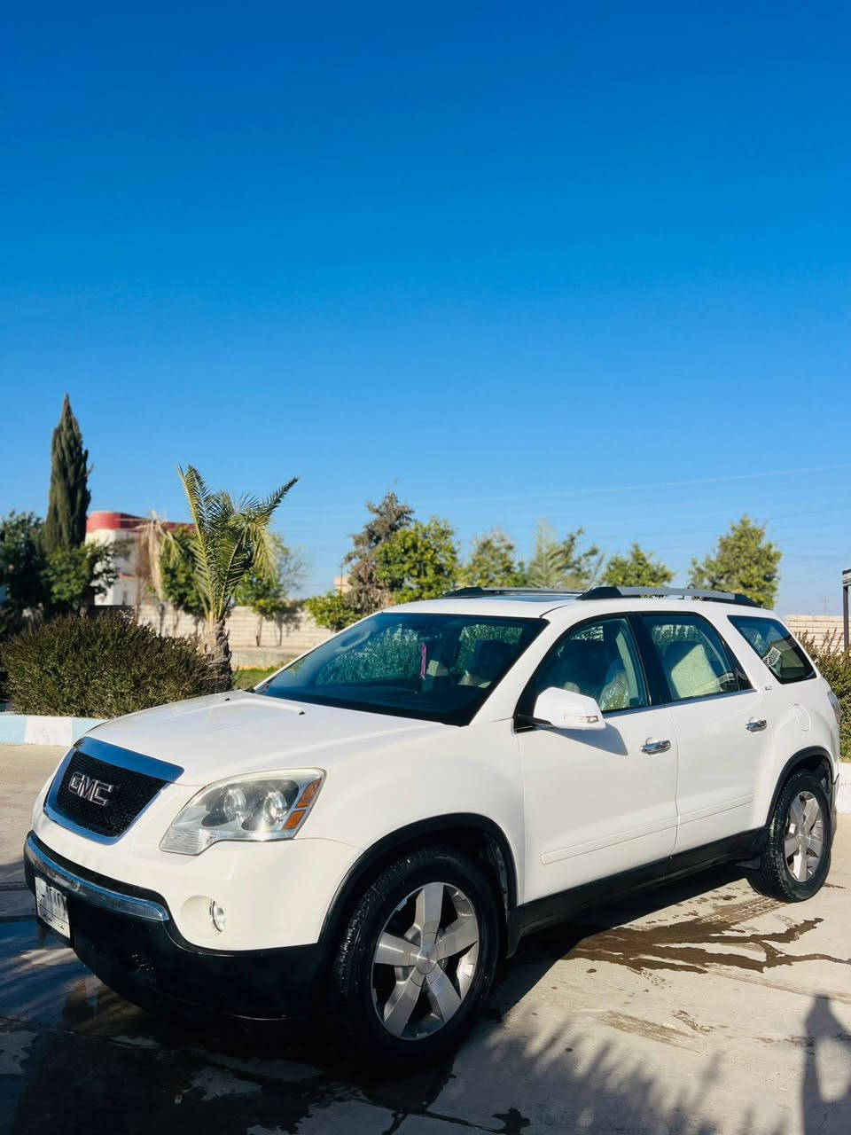 السلام عليكم اخوان سيارة جمسي فول مواصفات موديل 13 أدوات بدون كص
بانوراما 
تحكم ستيرن
تشغيل عن بعد 
7راكب مدوشمه كامل 
داخل لون بيجي 
مثبت سرعة 
تحديد مسار 
صدر تايرات كلهه جديده 
كير محرك شرط
شفتات كير
محرك 3.6 (6سلندر)
شاشا +كامره+جي بي اس 
صندوك شفط 
السعر المطلوب 60وبيه مجال مكان السيارة الشرقاط 

*********** مراوس أوباما جارجر فقط تحياتي لكم
