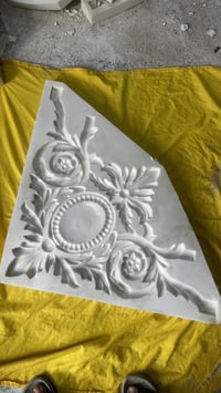 قوالب سيليكون 200كيلو  لستفسار  07813831312