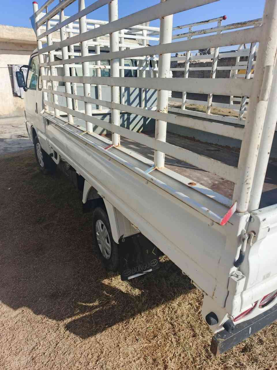 سلام عليكم سيارة للبيع كيه بنكو حمل موديل ٩٥ مكفوله كفاله عامة الرقم انكليزي الاتصال على الرقم التالي ***********
