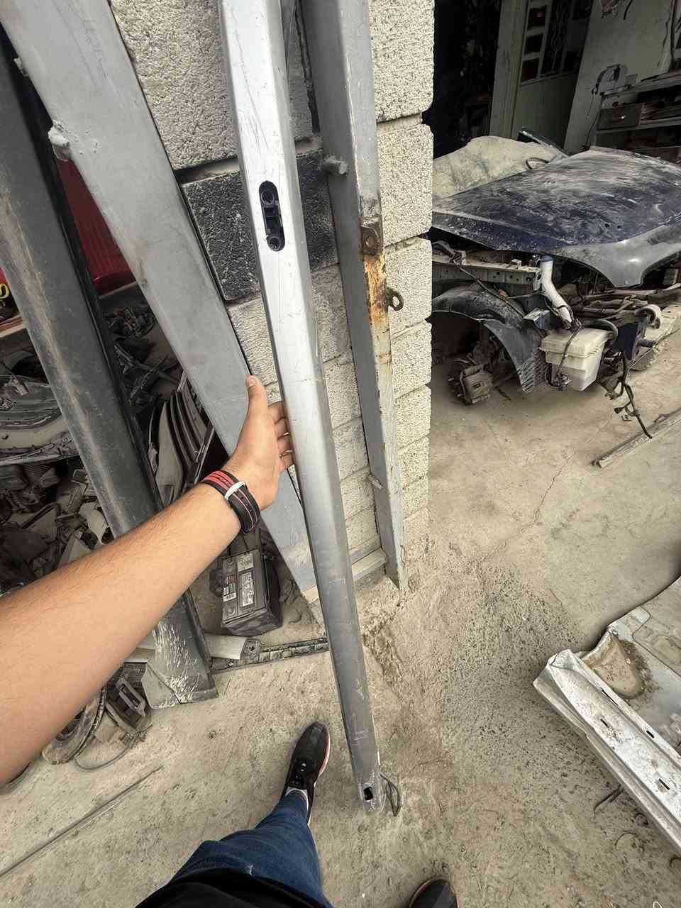 سلام عليكم ترايش سكف فورد اكسبلور للبيع كصه ***********
