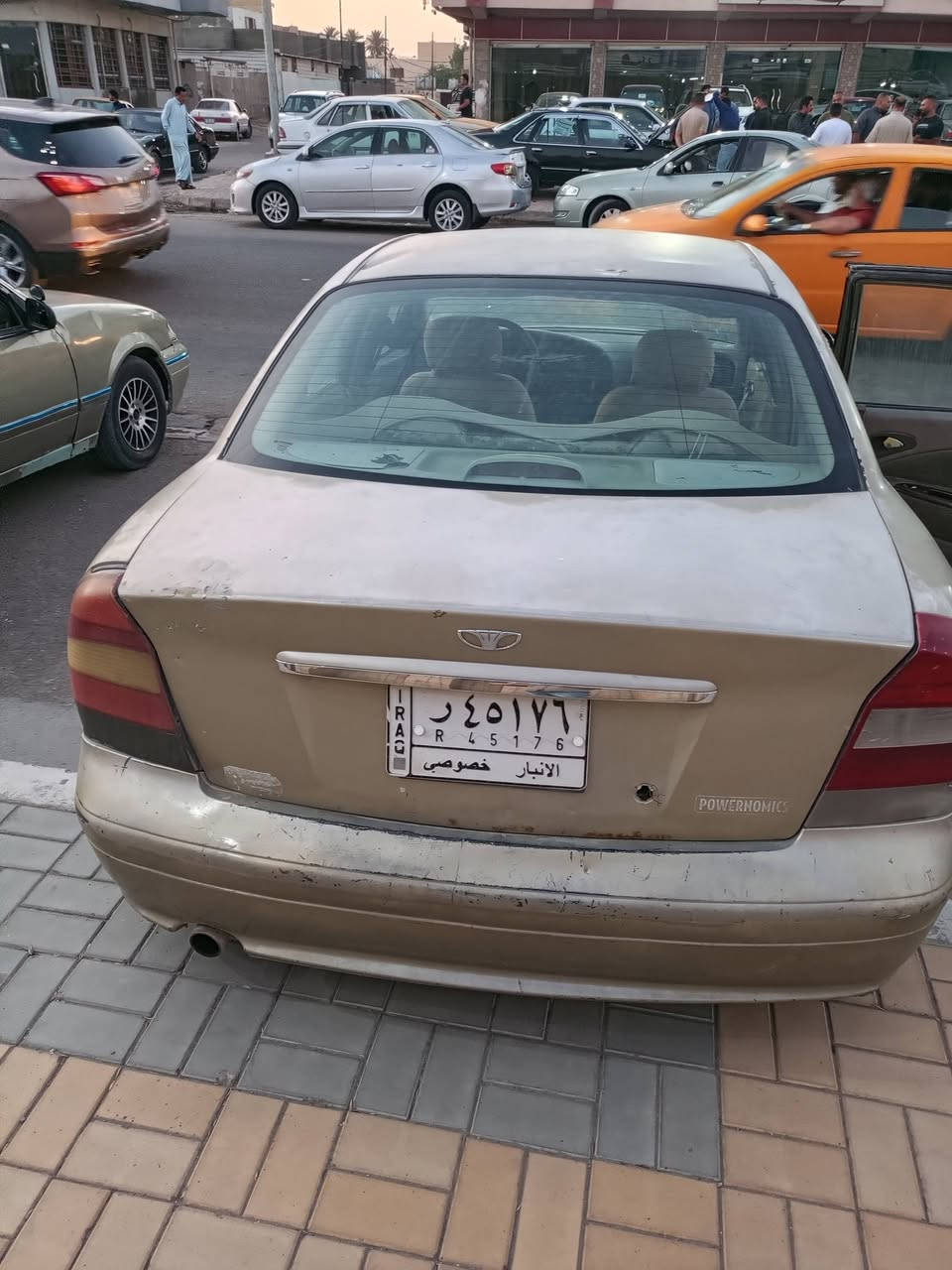 سلام عليكم  سياره هوندا نوبرا للبيع رقم انبار تحويل ثاني يوم سنويه ساقطه كير عادي  محرك وكير خير من الله السعر 16 ورقه قفل الشراي يتصل *********** مكاني الانبار الفلوجه
