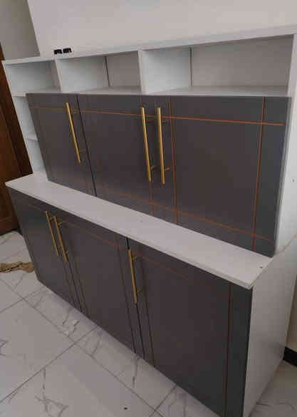 كاونتر خشب 3 قطع جديد للبيع
قطعة ارضية + قطعة جدارية + قطعة سنك
السعر 275 الف
الشراي الأتصال على الرقم
*********** النجف
