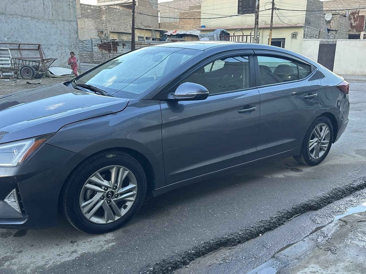 السلام عليكم
النترا 2020

محرك ٢٠

گير cvt

وارد كندي، ماشية 63 كيلو

الضرر( طخة بالبوند شي بسيط)

مواصفات ( بصمة تشغيل، فتحة سقف، تدفئة كشنات)

السعر ( 140 )

التواصل ***********
