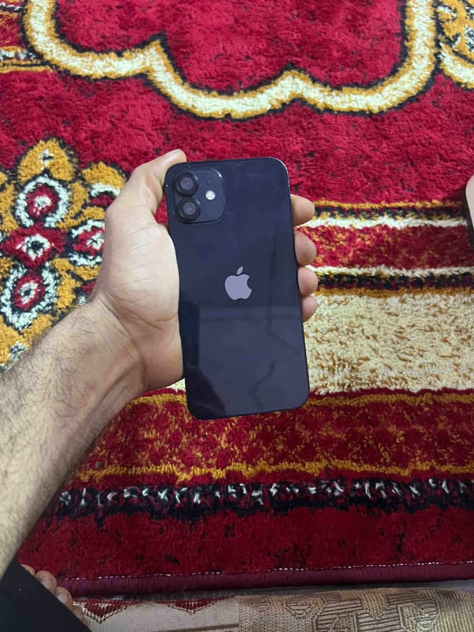 سلام عليكم آيفون١٢العادي الجهاز نضيف مستبدله بطاريه الصليه تغره١٠٠ شحن نت اتصال كلا شغال مابي أي شي تفحص وتأخذه كارتونه ويا للمراوس ب١٢برو ماكس للمراوس فقط بآيفون بكاني بصره الهارثه ***********
