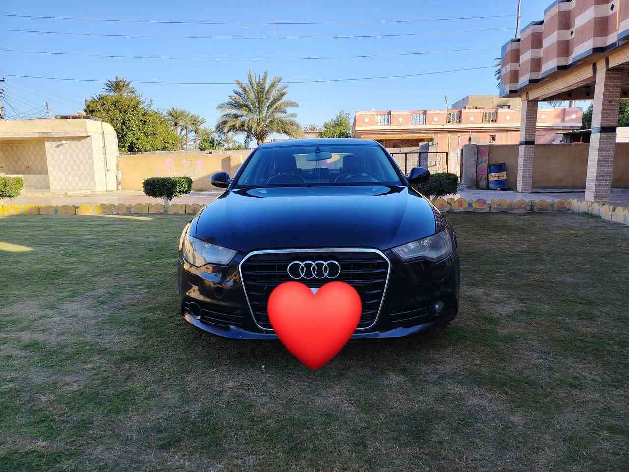 السلام عليكم
اودي 13اي6 فول ماعدا الفتحه رقم اربيل 
ضررها فقط الباب الخلفي عكس السايق 
السعر 90 بيه مجال 
المكان ديالى الخالص
***********
