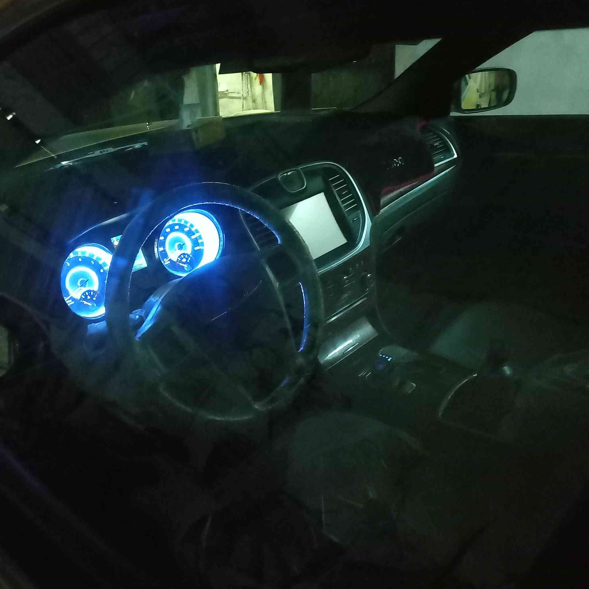 السلام عليكم اوباما 2013 للبيع السعر 150 منضومة غاز رقم (***********)
