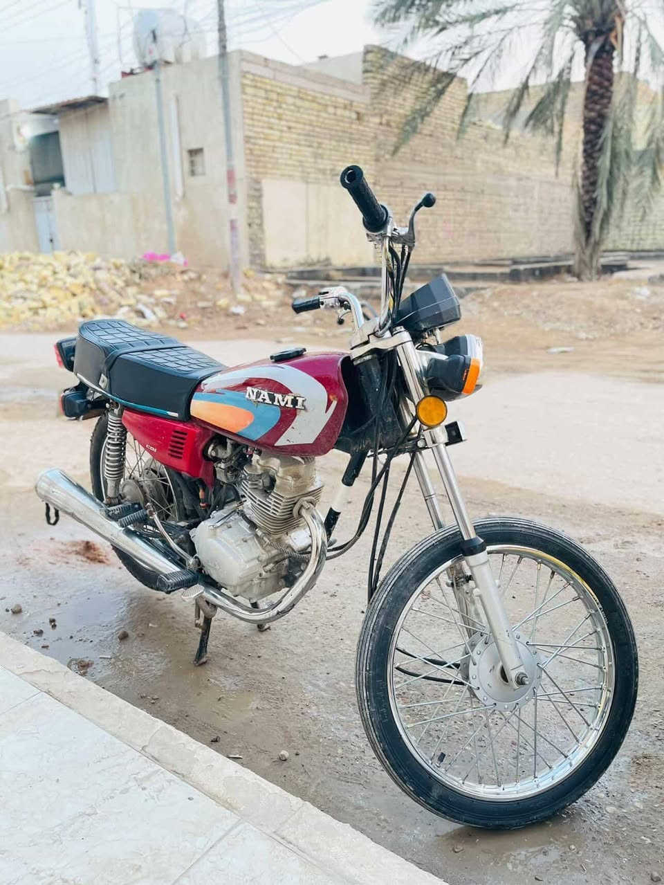 سلام عليكم دراجه نامه للبيع بدون أوراق دراجه نضيفه ونشطه مكاني عماره حي الشهداء شراي يخابرني ***********
