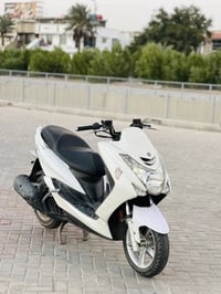 شباب دراجة smax للبيع مكفوله كفاله عامه دراجة صارلها 4 اشهر من نازله م...