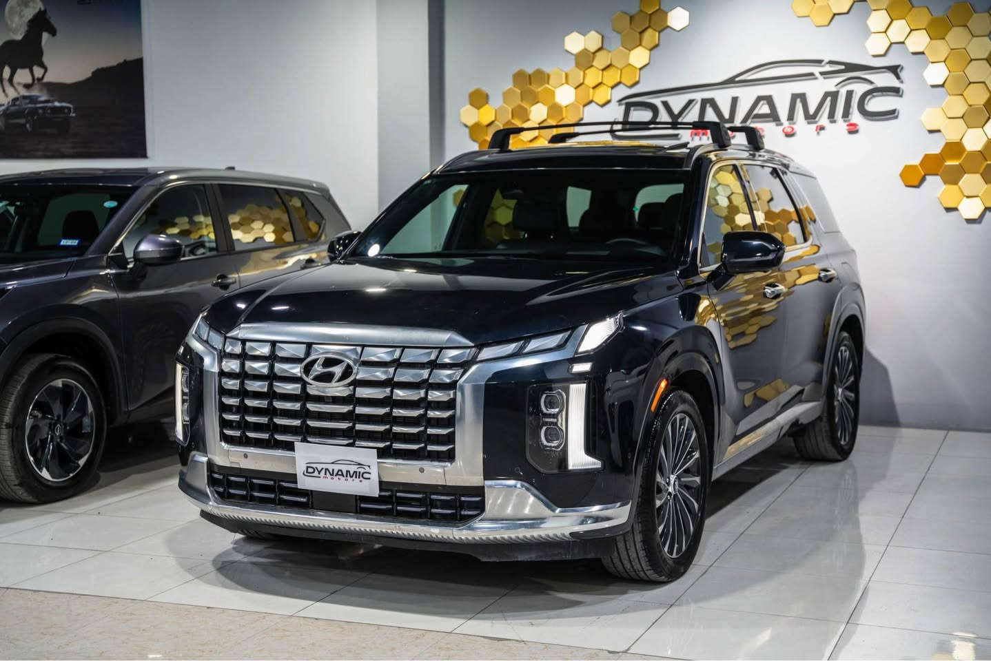 2024 HYUNDAI PALISADE, CALLIGRAPHY

سعر : 🔥🔥
موديل :2024
مواصفات : فول فول
محرك : 6 سلندر 
وارد : امريكي
صبغ : ٢ قطعة و ١ كلير بجم كبس
ارباك : فقط بردة
رقم : ( موقط) ( كاتي)
ناونيشان هةولير جادةي حديد و خشب پيشنگاي دايناميك موتورز
بو زانياري زياتر پةيوةندي بكةن بة وتس اب
*********** أربيل, العراق
