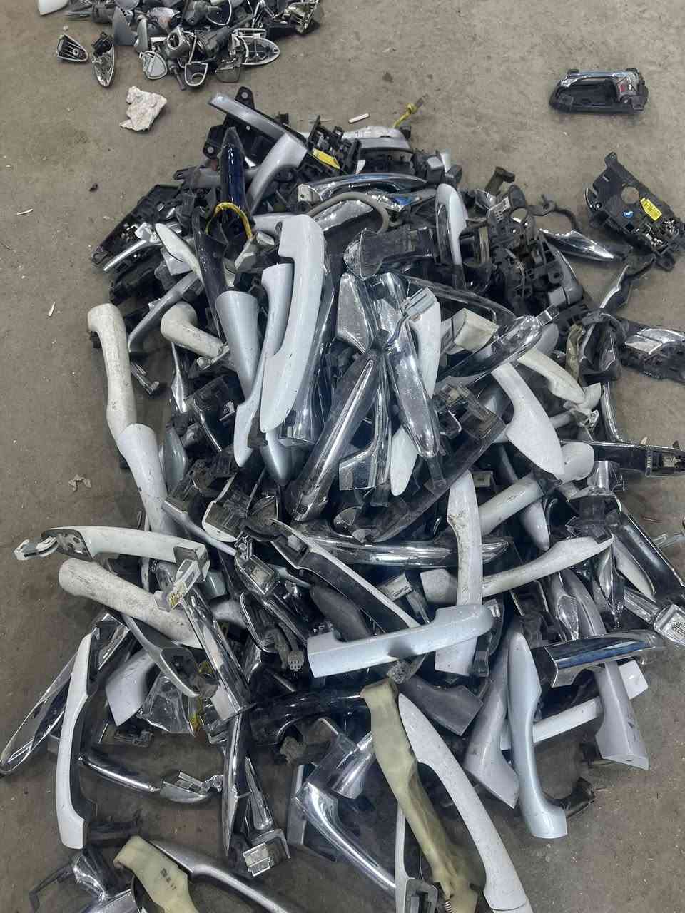 السلام عليكم يدات تفصيخ جميع السيارات جمله مكاني ناصريه ***********
