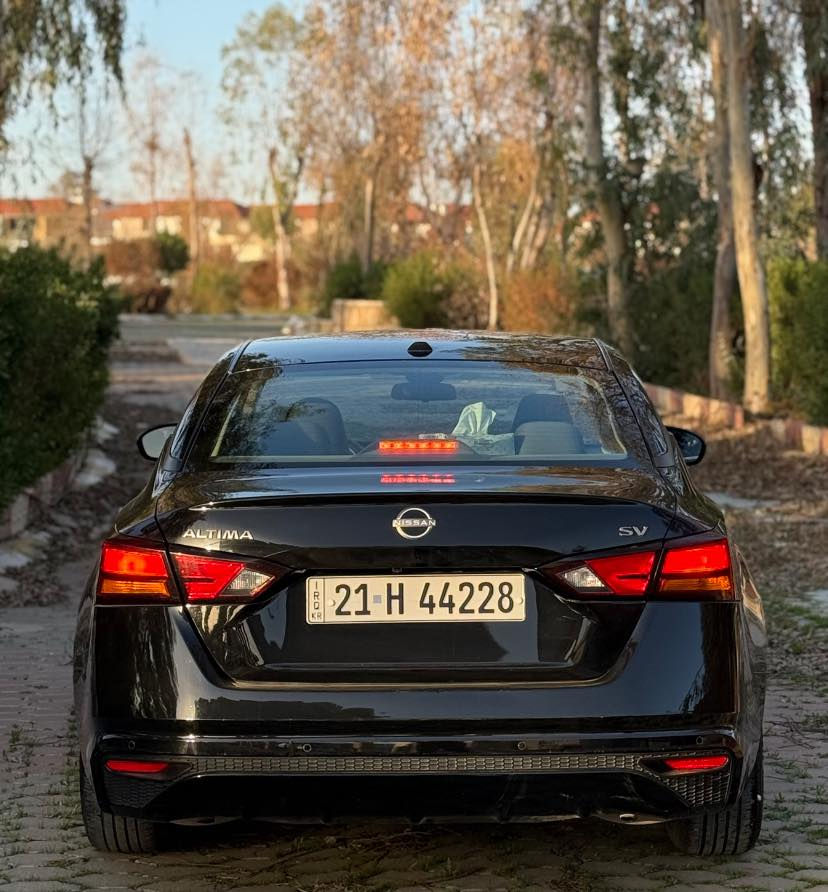 للبيع: نيسان التيما sv ٢٠٢٣
مكان السيارة:كركوك
للتواصل: ***********
السعر: ١٤٣ ورقة – قابل للتفاوض
المسافة المقطوعة: 35 الف 
المحرك: 4 سلندر – 2500cc
المواصفات: فئة sv
• بصمة تشغيل
بصمة ابواب 
• تشغيل عن بعد
• رادار أمامي
• رادار خلفي
• رادار جانبي
• تنبيه خروج عن المسار
• تحديد مسار
• دبل كزوز
• ليد نهاري
• لايت ليد بلادي
• مقعد السائق كهربائي
• ويل 19 انش بلادي
• شاشة تدعم Apple CarPlay
• حساس خلفي
أضرار السيارة:
• وارد أمريكي
• تبديل البنيد وجاملغ امامي سكن و نص باب خلفي صبغ
باب عكس سايق تبديل بلادي بدون صبغ
• باقي أجزاء السيارة مكفولة
• كفالة الشواصي والكير والمحرك من الأضرار
