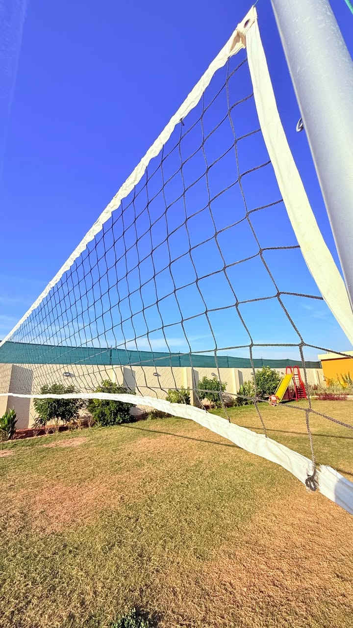 السلام عليكم..مسبح مغلق ماي حار رقم ☆212☆
متوفر الأربعاء شفت فطور وسحور
متوفر خميس يوم كامل وجمعه صباحي 
متوفر ايام 《《《العيد الفطر المبارك 》》》
منضدة فيشه ملعب طائرة كرة ريشة 
مسبحين مغلقه حار حجم كبير
غرف نوم وصاله مطبخ مؤثث بالكامل
حدائق باربيكيو جاهز 
نت وخدمة توصيل باب المزرعة 
كراج وجلسات متعددة 
للحجز واتساب ***********
كل المزارع موثقة شركة المصطفى لسياحة المسابح 
موثقة بتطبيق اجرلي
