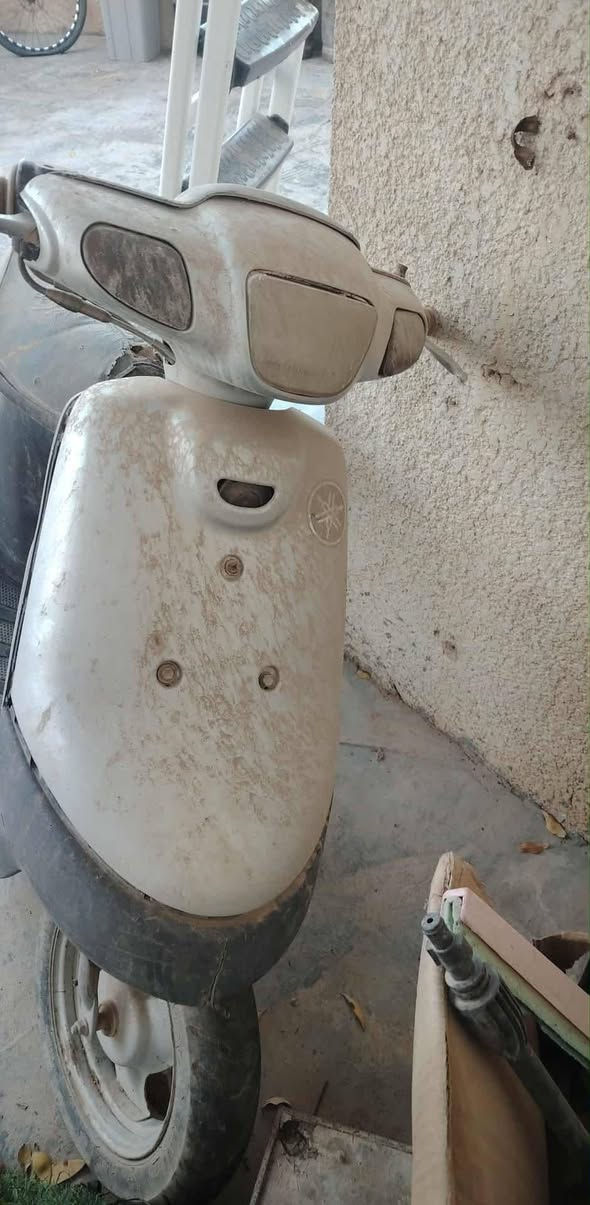 ابيع جوم حديد بس سويجهه ماكو وتاير الوره نازل منقص هوه وتذب بانزين من تانكي مدري منين دراجه جانت تشتغل بس متروكه بطه للبيع قيم 0770 780 8507 مكاني كربلاء  الحر
