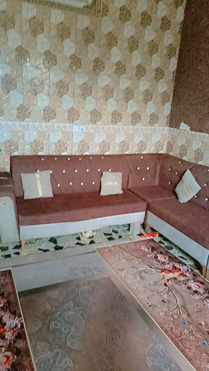 سلام عليكم ديوان للبيع 12مقعدمكان حي طارق شارع شيشان سعر200وبيه مجال مستعجل للبيع ***********
