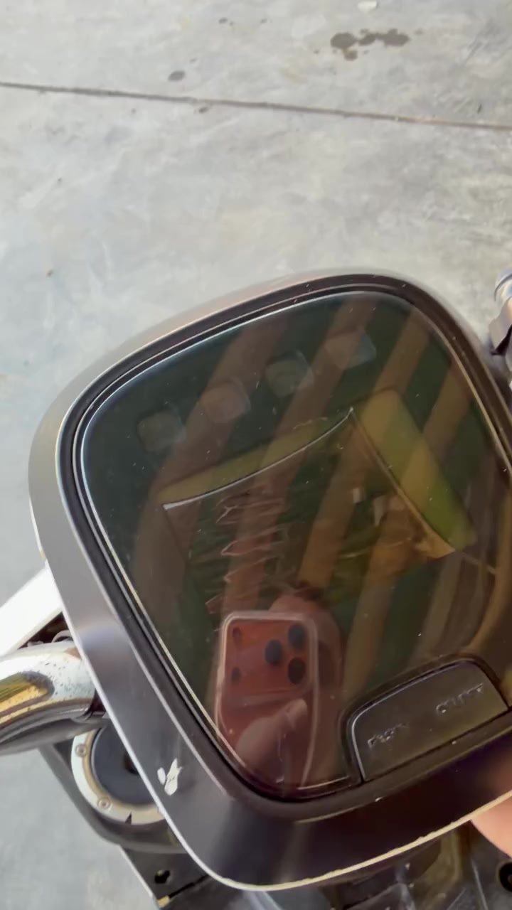 السلام عليكم ورحمة الله وبركاته 
دراجه نظيفه كلش بلاديه قبل اربع اشهر نازله رمبه 
السعر خاص او اتصل 
***********
