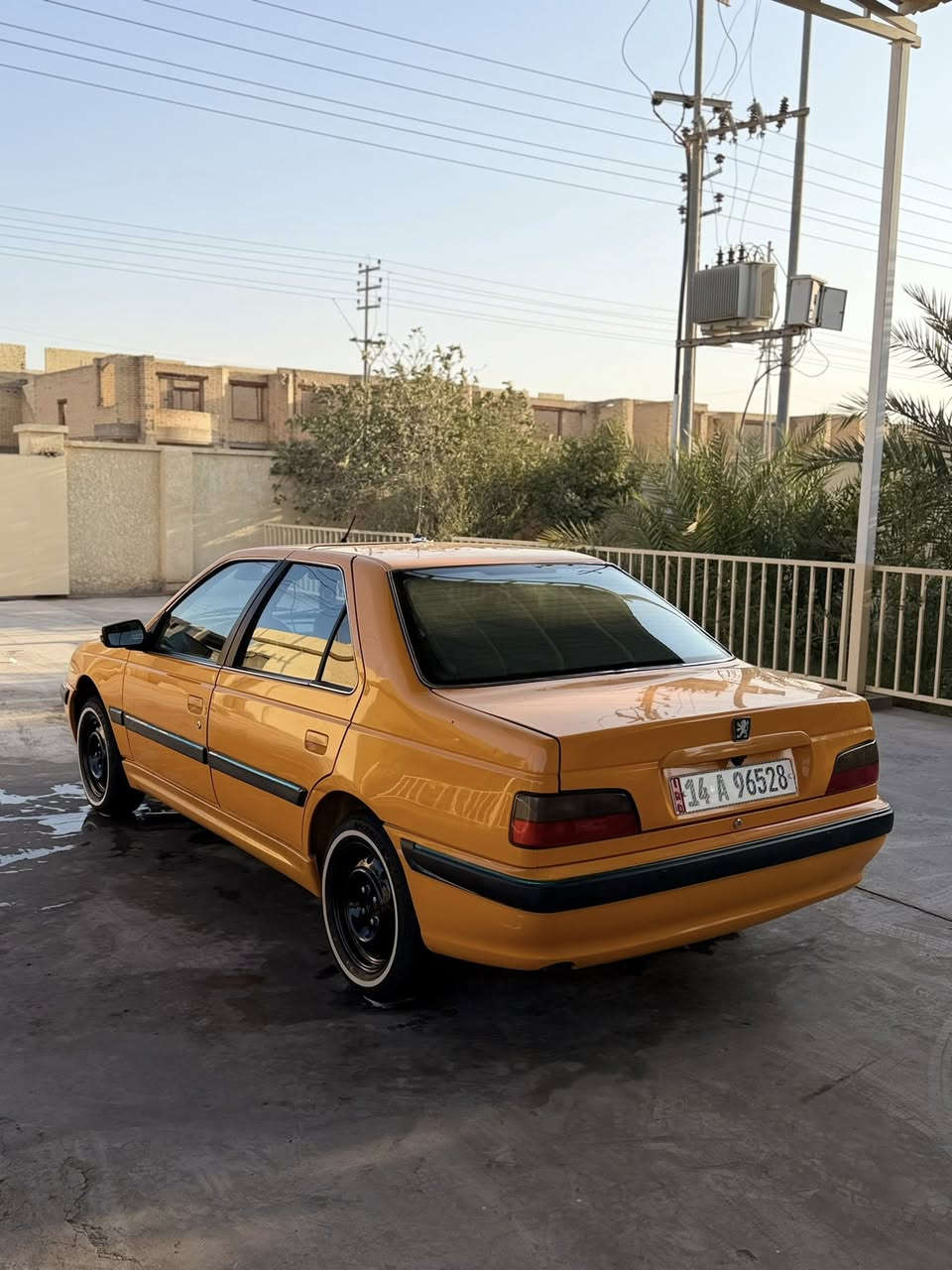 سلام عليكم
مو شراي لا تتصل
بيجو بارص 2023 
رقم بصرة انكليزي 
حرة تحويل ثاني يوم سنوية ل 29 
السيارة كفالة عامة من كلشي ومابيهة نقص برغي
فقط طخة ع بنيد مبينة من اشتريتهة هيج

السعر 80 وبيهة مجال للشراي مستعجل ع بيع
ملاحضة /السيارة ويل كل بلادي وليس رنكات  
للاستفسار 
***********/البصرة /تنومة
