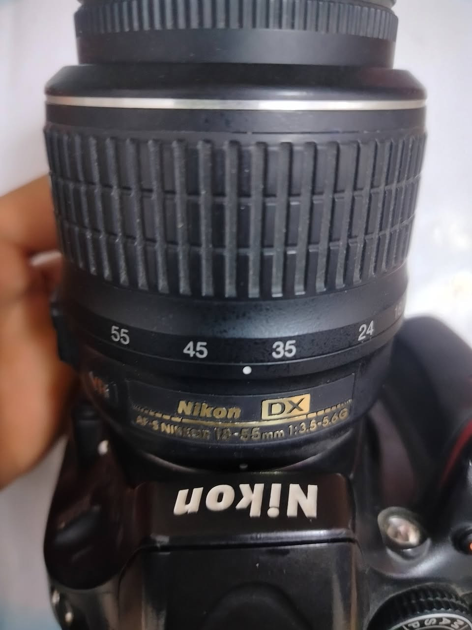 كاميرا للبيع ويا ملحقاتها
***********
