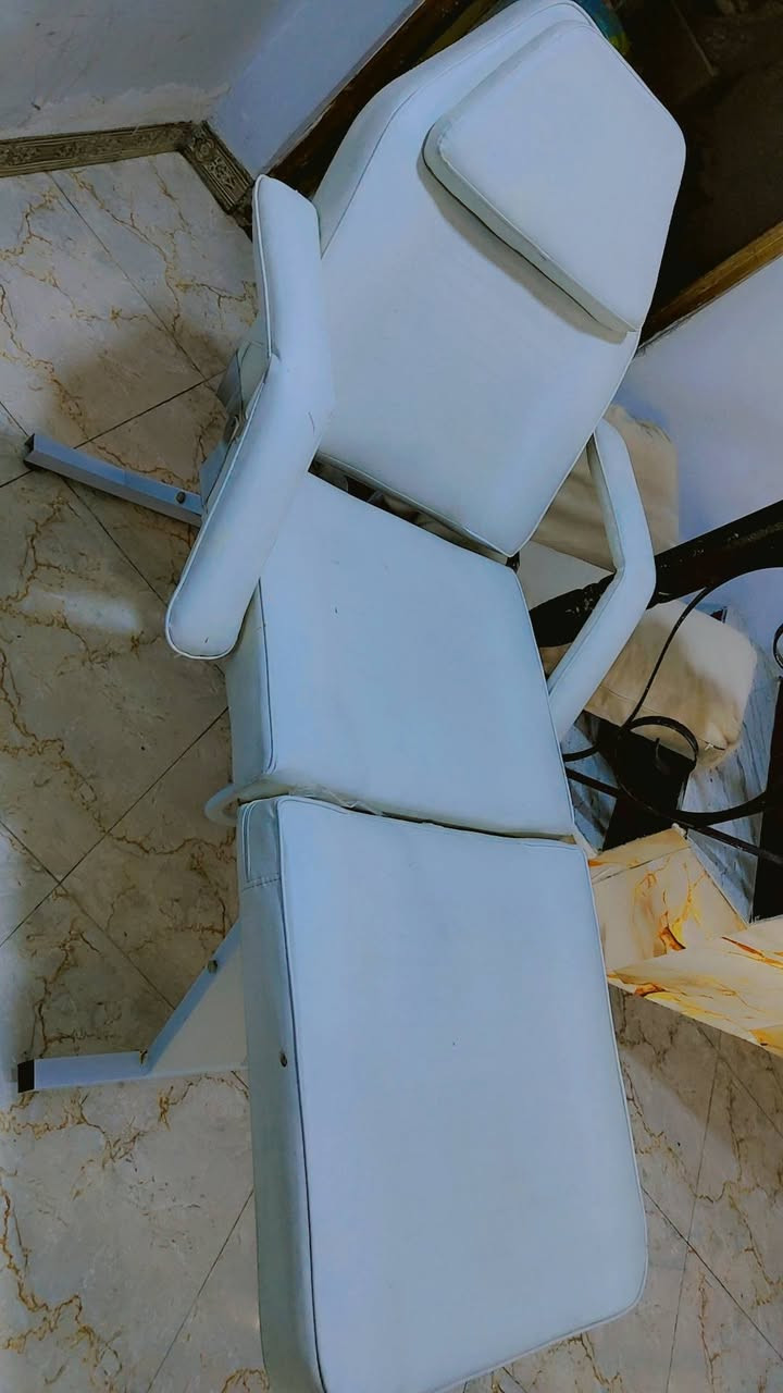 سدية حديثة للبيع سعرها 120 وبيها مجال مكانها الشهداء للاستفسار التواصل خاص


**إذا كنت صاحب هذا الإعلان وتريد حذفه لأي سبب، رجاءا أرسل رسالة إلى الدعم الفني**