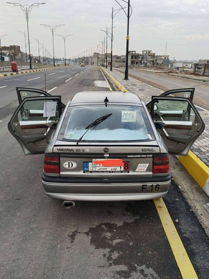 فكترا جنطه حجم 18
مكينه خير من الله 
كير شرط
طخم جديد
باتري جديد
كاربون بانزين
وايرمنيه كلها شغاله
رقم ألماني نينوى
شرط التحويل

اريد مراوس معا سياره تكسي سيكي


**إذا كنت صاحب هذا الإعلان وتريد حذفه لأي سبب، رجاءا أرسل رسالة إلى الدعم الفني**