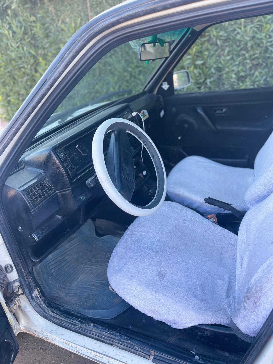 سياره للبيع محرك وكير تماتيك شرط سنويه مشروع وطني لل 27 للصتال ***********
