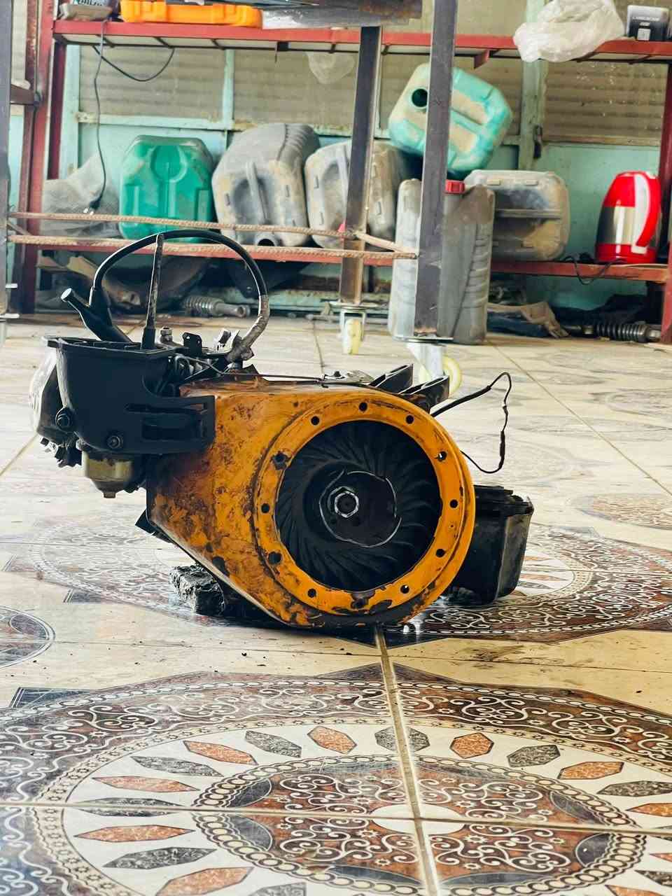 السلام عليكم 

يوجد تصليح 
1  أدريلات همر تزريف كهرباء شحن كافة 
2 كوسرات شحن وكهرباء 
3 موطرات مبردات وموطور ماء 
4 ديزل تايكر 
5 حاصودات 
6 مكاين حدأق
(تصليح عام ) 
العنوان مفرق اجحلة القديم مجاور صلوح أبو الكراسي 
        ***********
