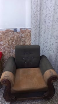 ١٠مقاعد • تحتاج تنظيف • قابل تفاوض