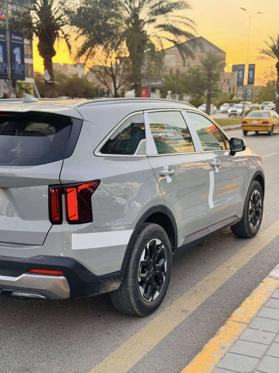 سلام عليكم سورنتو ٢٠٢٤ ماشية ٣ الف زيرو ورقم مميز فول مواصفات بيهه جاملغ وبنيد صبغ مكاني بغداد حي اور سعرهه ٢٤٨ $بيع او مراوس ***********
