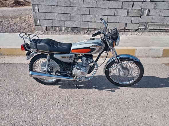 سلام عليكم دراجه للبيع تايكر موديل 23 كهربائيات شغاله محرك مامفتوح ختومات شركه بعدها أوراق بي وحده الاصليه *********** هاذه خابرني عليه *********** هاذه بي واتساب السعر 480وبي مجال لطيبين
