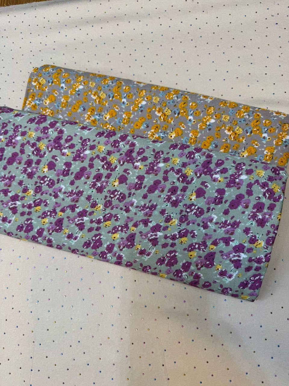 كل ماهو جديد ومميز لدينا♕
#اقمشة كشمير قطني شمالي
  🚗يوجد خدمة توصيل 🚗


**إذا كنت صاحب هذا الإعلان وتريد حذفه لأي سبب، رجاءا أرسل رسالة إلى الدعم الفني**