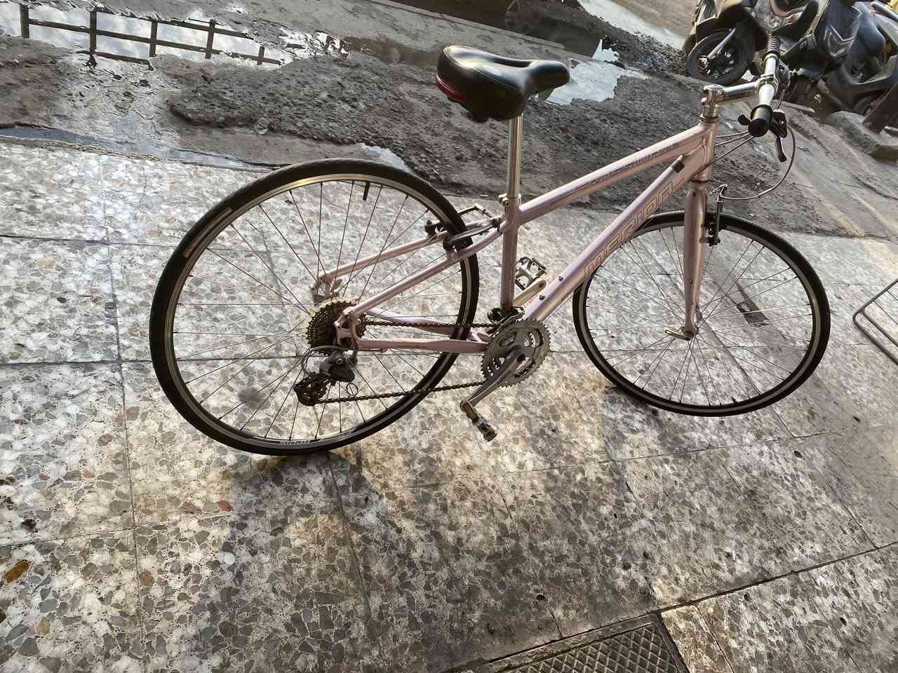 بايك c700 للبيع كامل اينقص مابيه سعر ١٧٥ الف وهاذه رقمي بيه وتساب ***********
